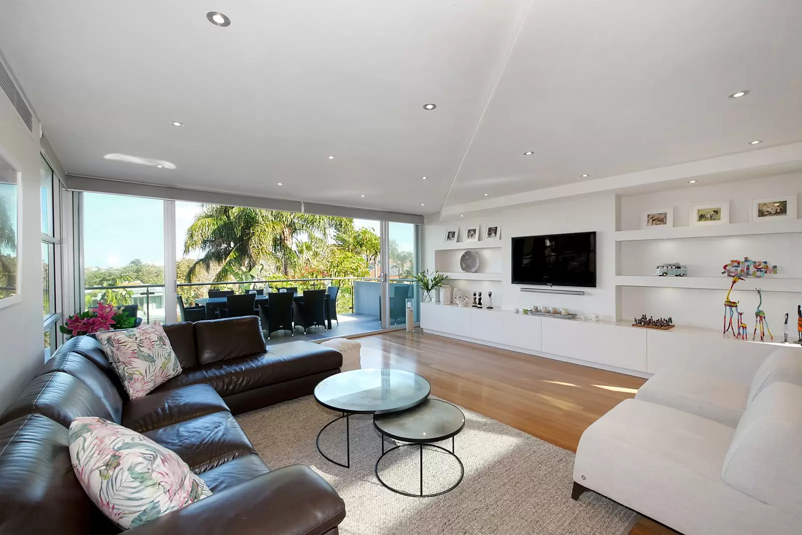 1 Macleay Street, North Bondi Sold by Sydney Sotheby's International Realty - image 5
