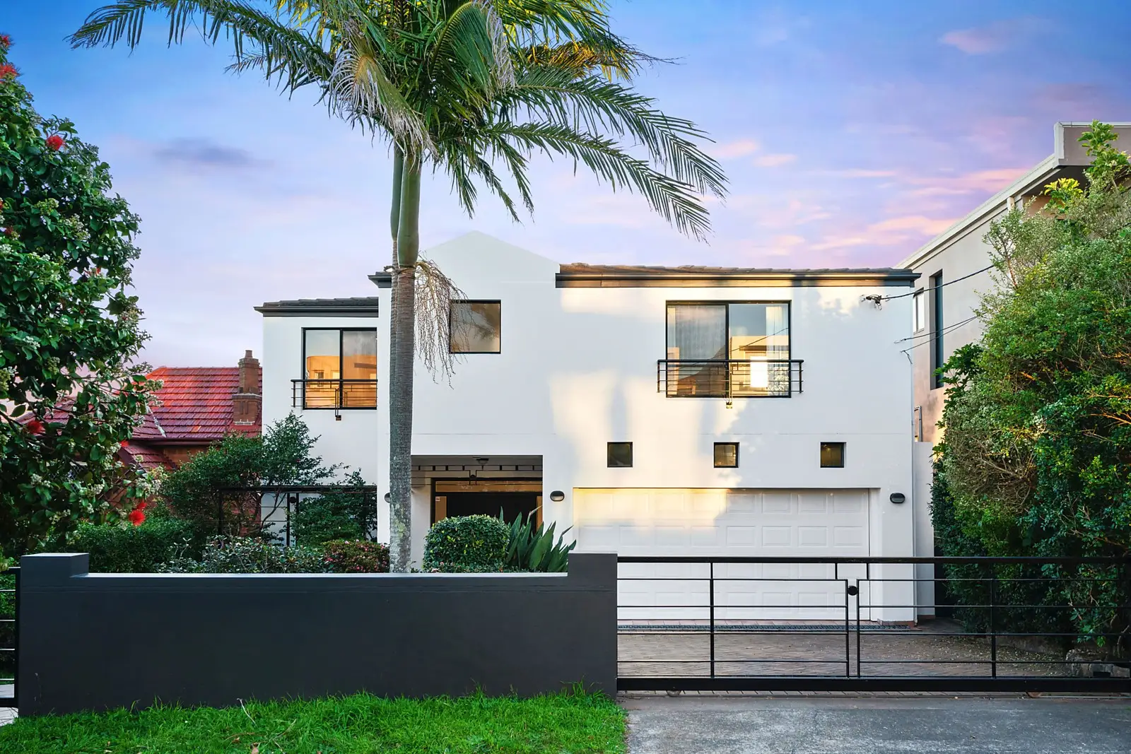 19 Wallangra Road, Dover Heights Sold by Sydney Sotheby's International Realty - image 2