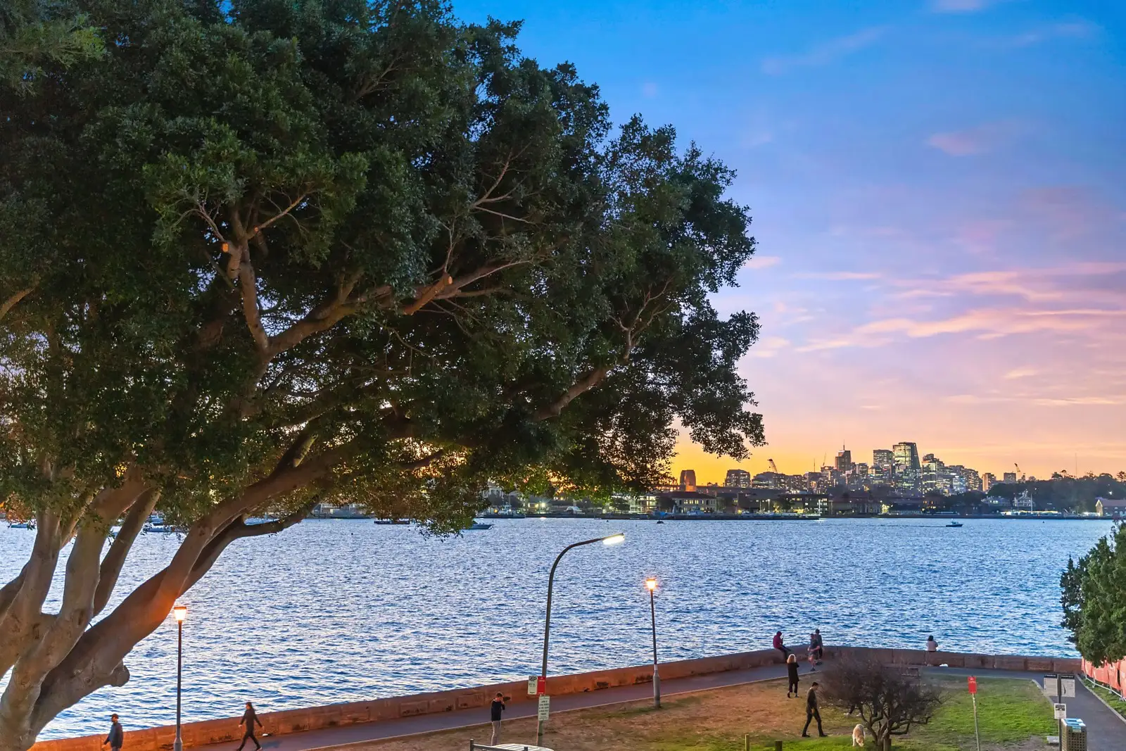 7/78 New Beach Road, Darling Point Sold by Sydney Sotheby's International Realty - image 2