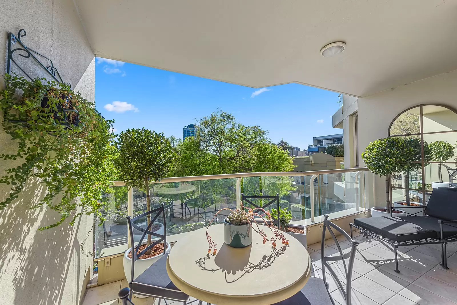 208/63 Crown Street, Woolloomooloo Sold by Sydney Sotheby's International Realty - image 8