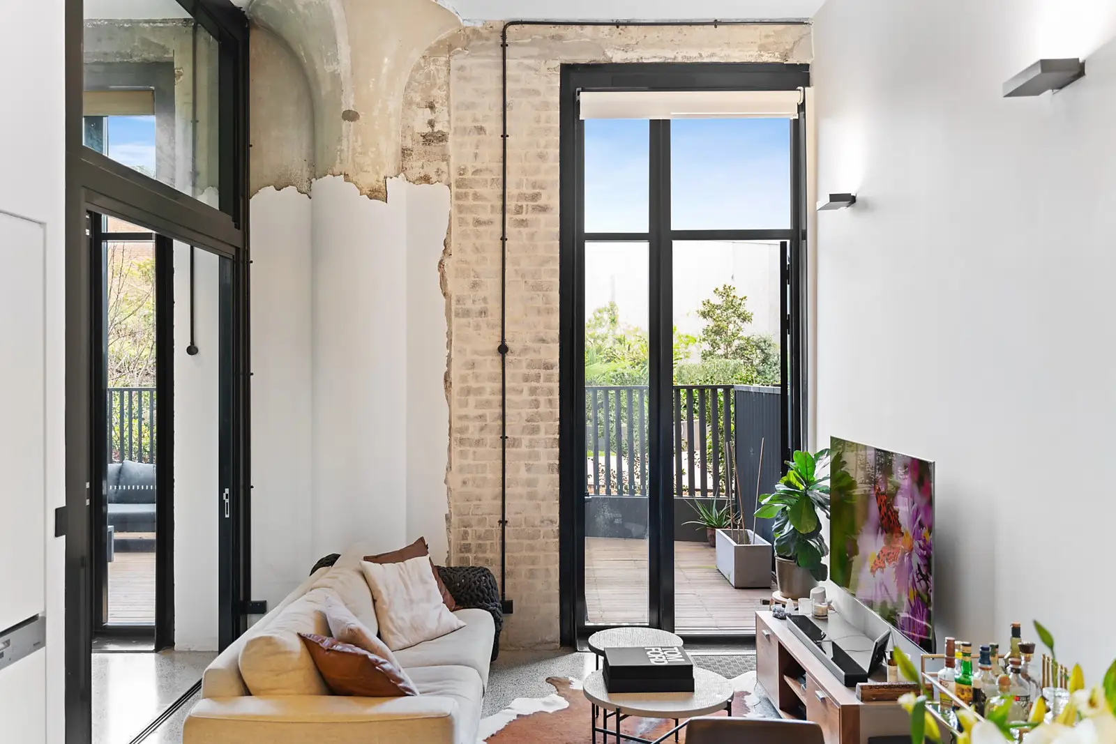 59/6-8 Crewe Place, Rosebery Sold by Sydney Sotheby's International Realty - image 2