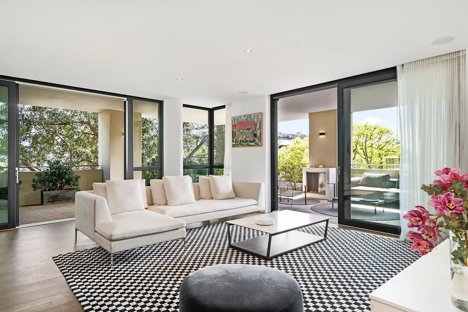 Photo #1: 5B/22 Knox Street, Double Bay - Sold by Sydney Sotheby's International Realty
