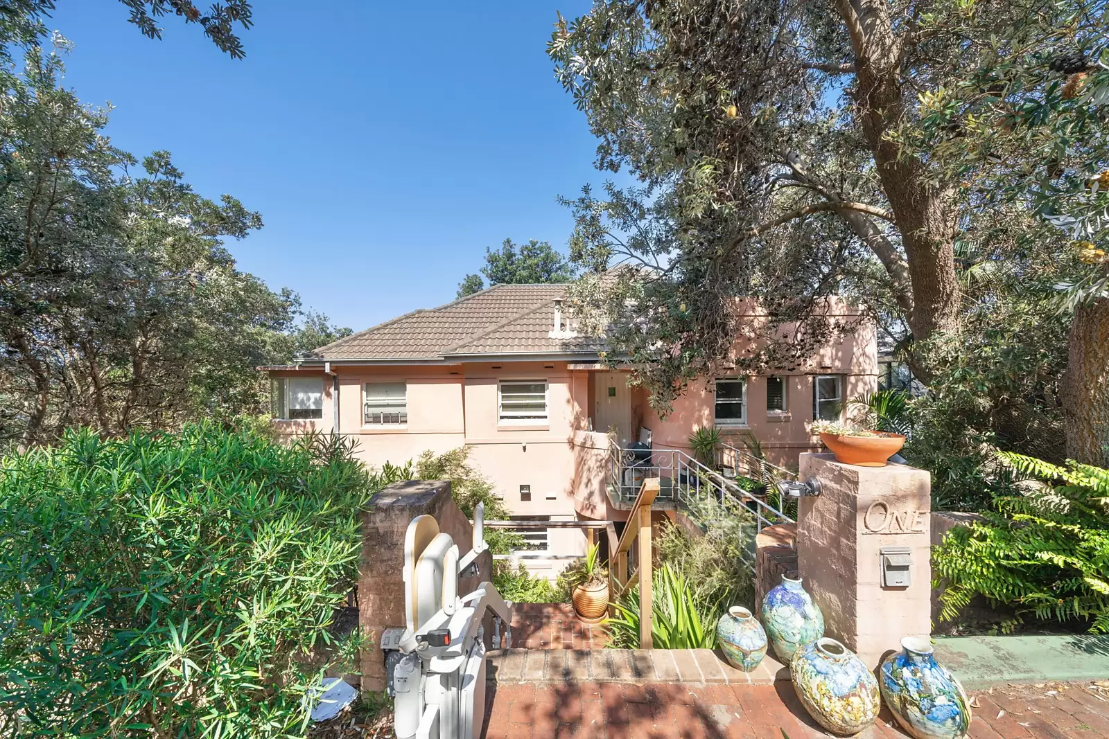 1 Wolseley Road, South Coogee Sold by Sydney Sotheby's International Realty - image 8