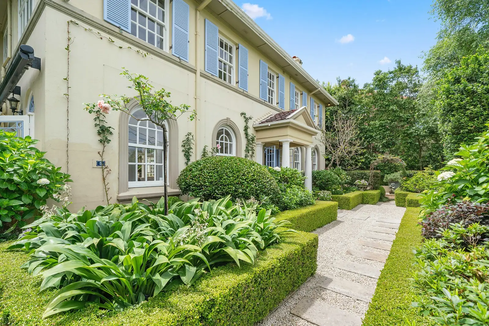 5 Fairfax Road, Bellevue Hill Sold by Sydney Sotheby's International Realty - image 1