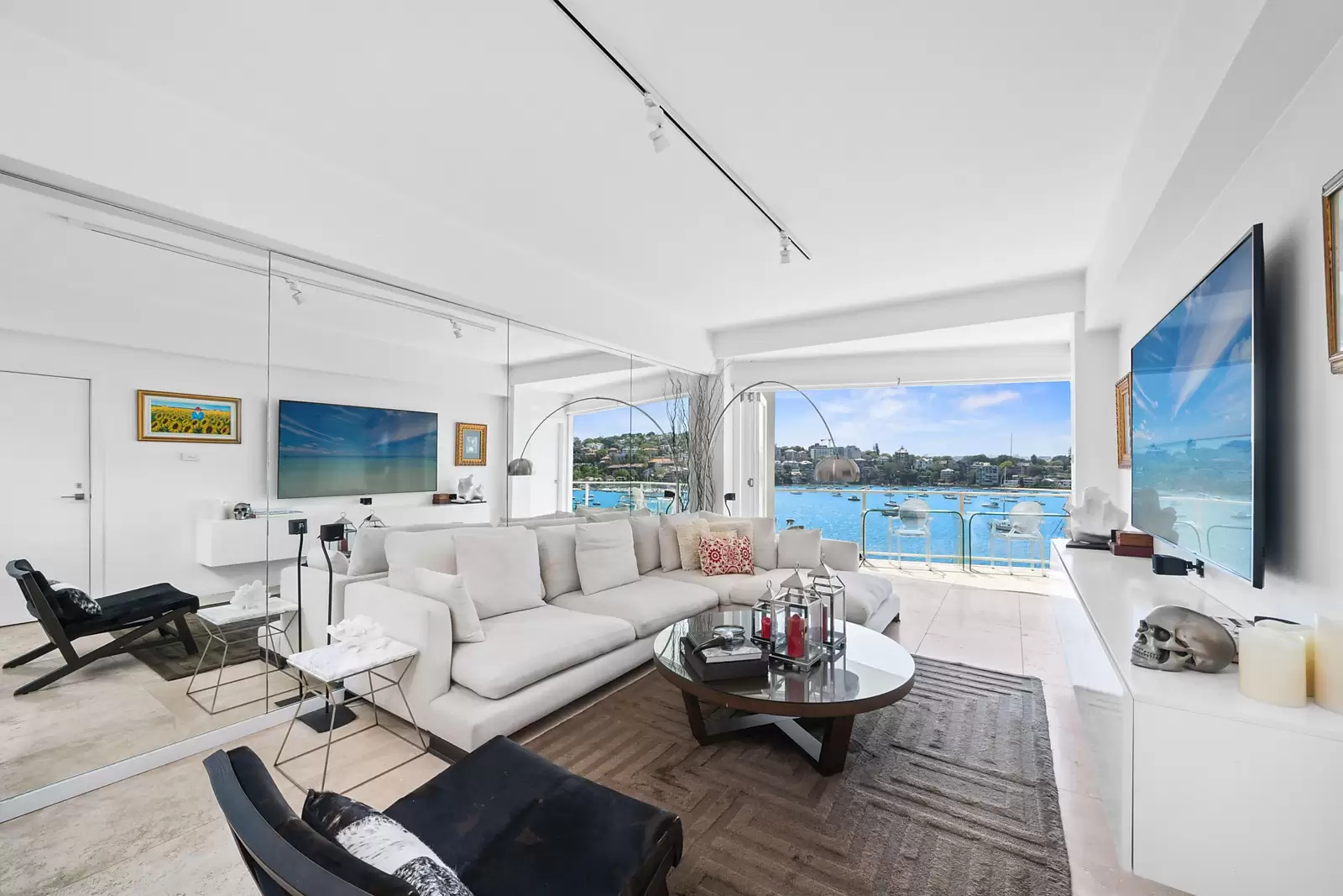 81/11 Sutherland Crescent, Darling Point Sold by Sydney Sotheby's International Realty - image 1