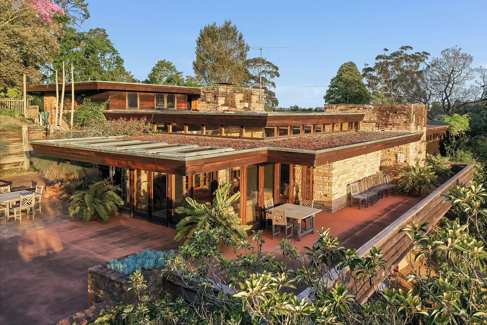 372 Old Northern Road, Castle Hill Sold by Sydney Sotheby's International Realty - image 3