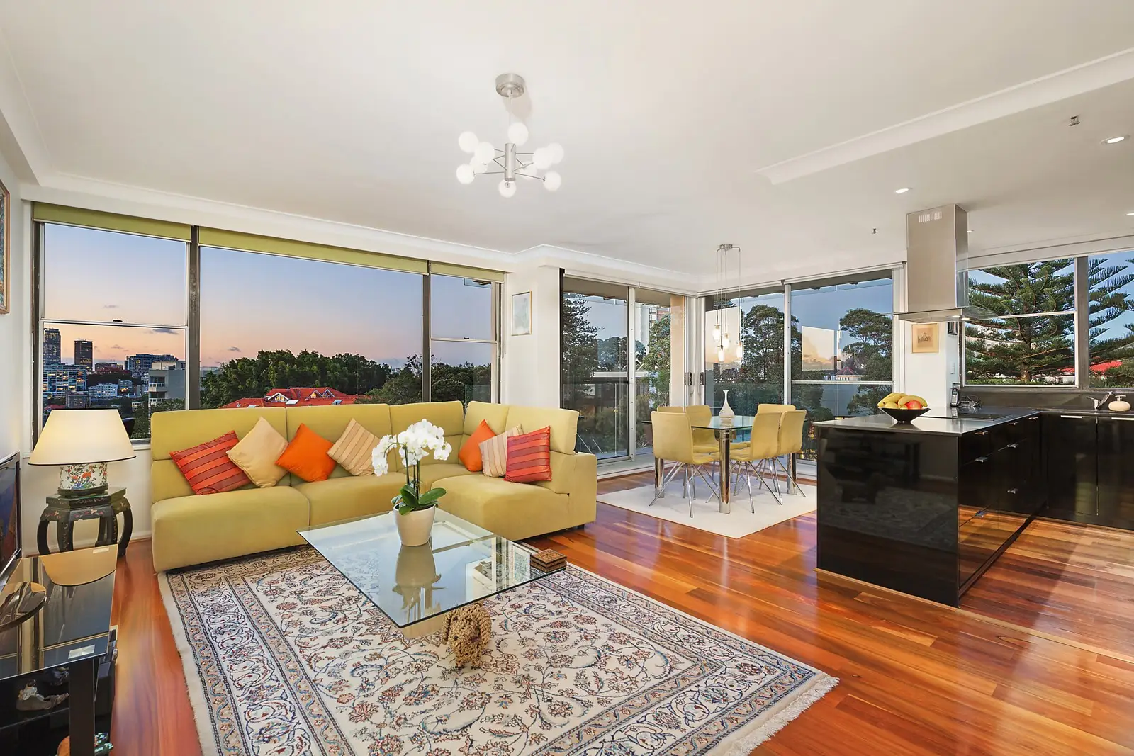 5C/3 Darling Point Road, Darling Point Sold by Sydney Sotheby's International Realty - image 1