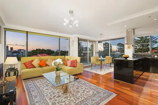 5C/3 Darling Point Road, Darling Point Sold by Sydney Sotheby's International Realty