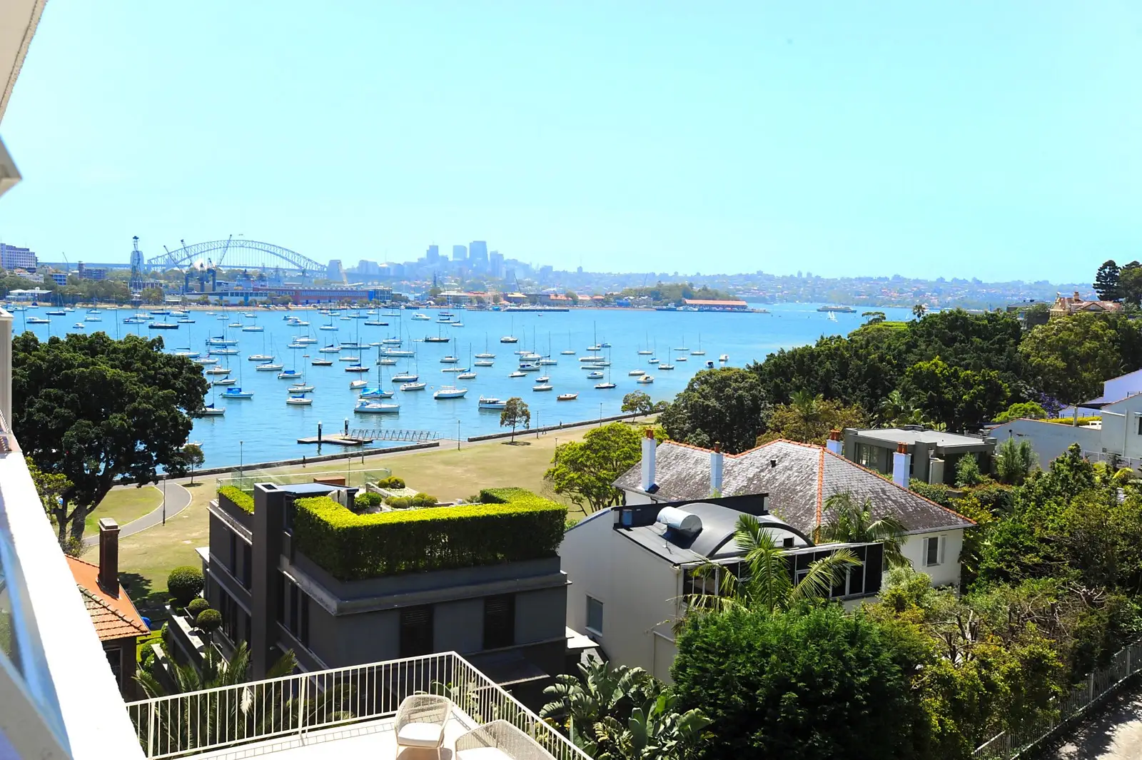 32/11 Yarranabbe Road, Darling Point Sold by Sydney Sotheby's International Realty - image 2