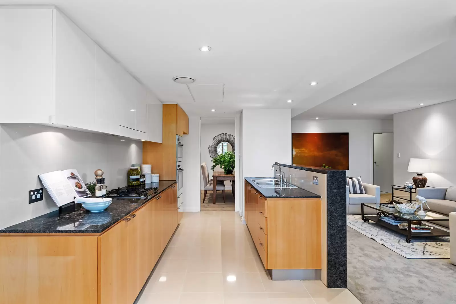 6/51 William Street, Double Bay Sold by Sydney Sotheby's International Realty - image 1