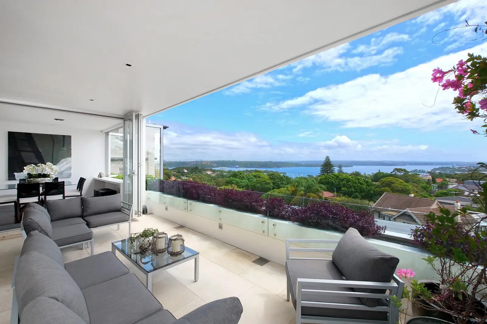 1/24 New South Head Road, Vaucluse Sold by Sydney Sotheby's International Realty - image 2