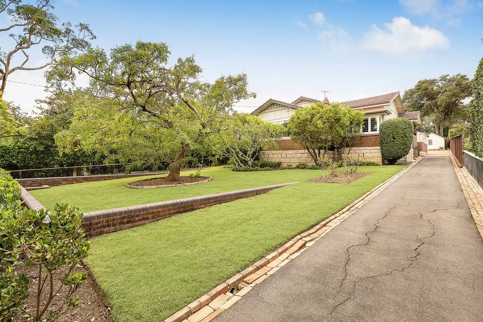 63 Arnold Street, Killara Sold by Sydney Sotheby's International Realty - image 3