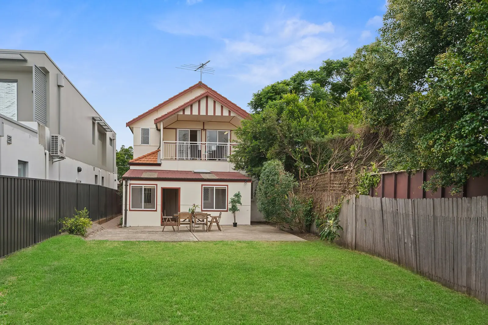 2 Doran Street, Kingsford Sold by Sydney Sotheby's International Realty - image 2