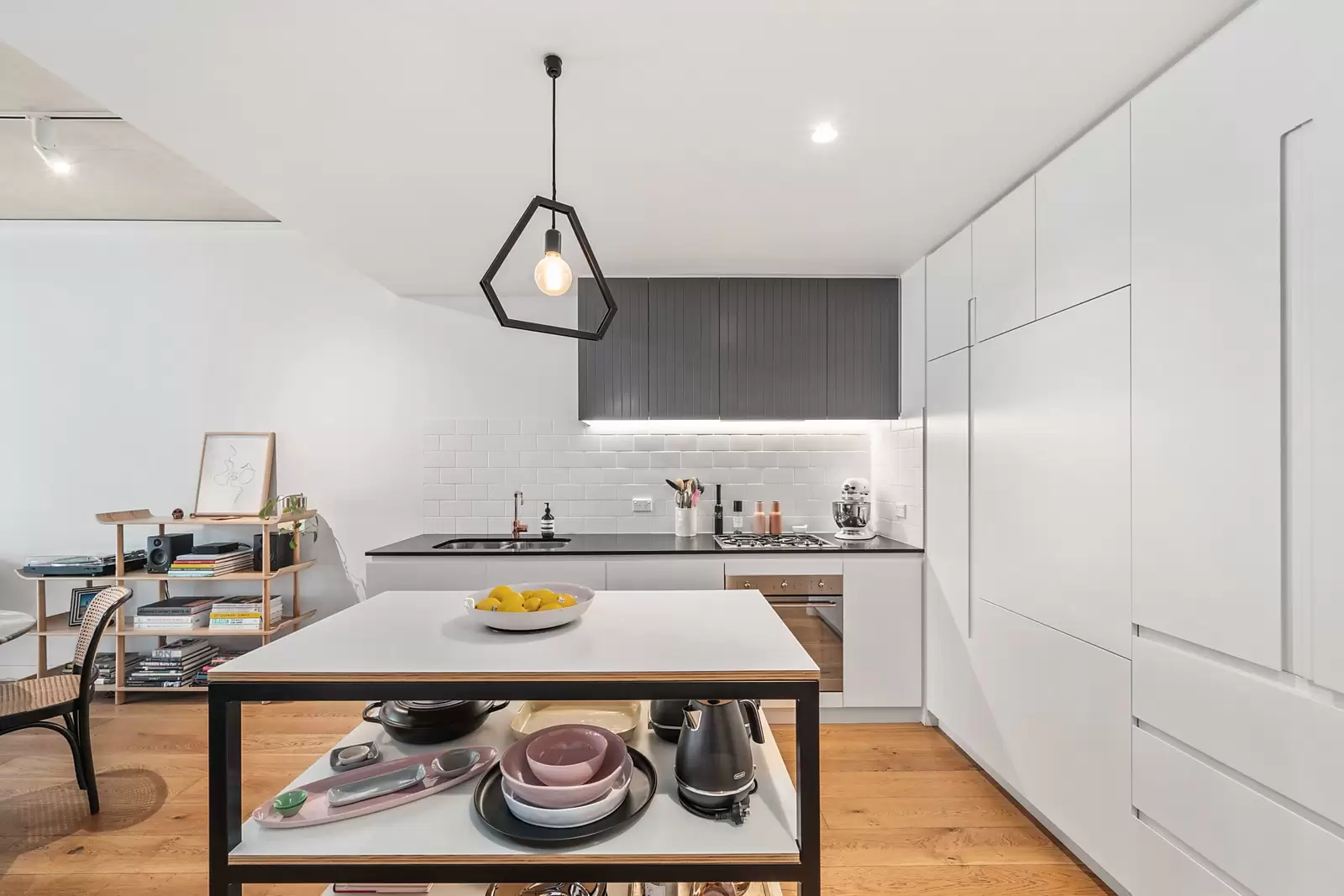 24D/356 George Street, Waterloo Sold by Sydney Sotheby's International Realty - image 4
