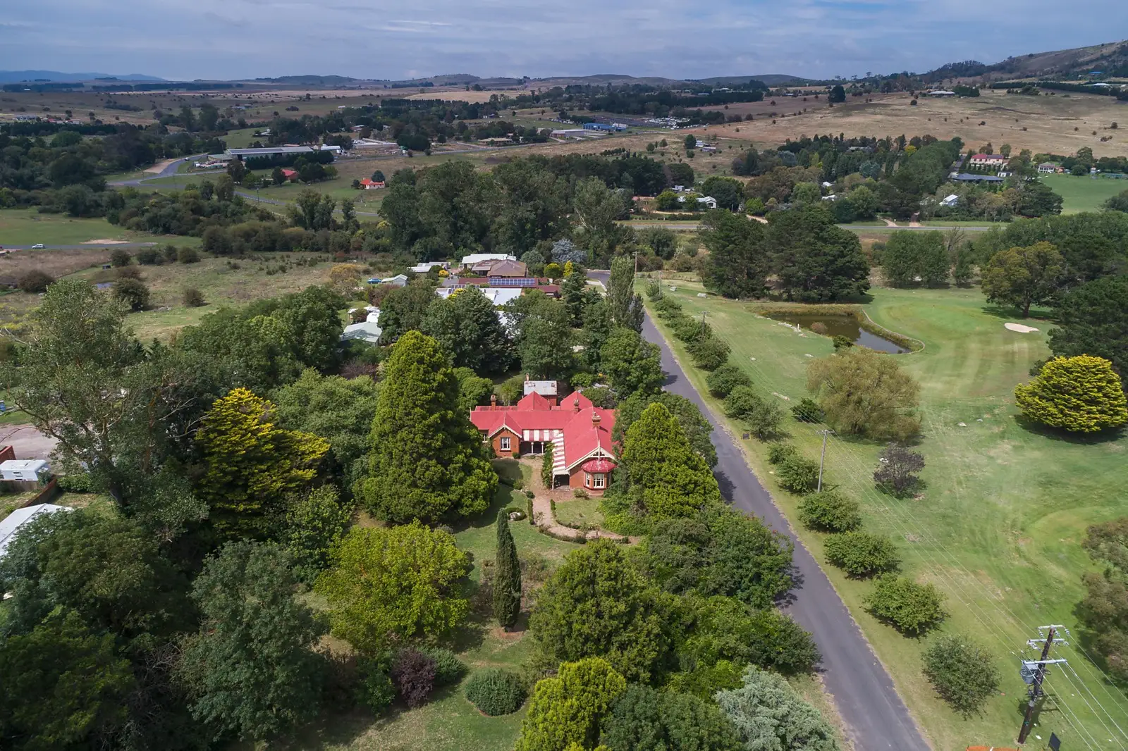 1 Coronation Avenue, Braidwood Sold by Sydney Sotheby's International Realty - image 1