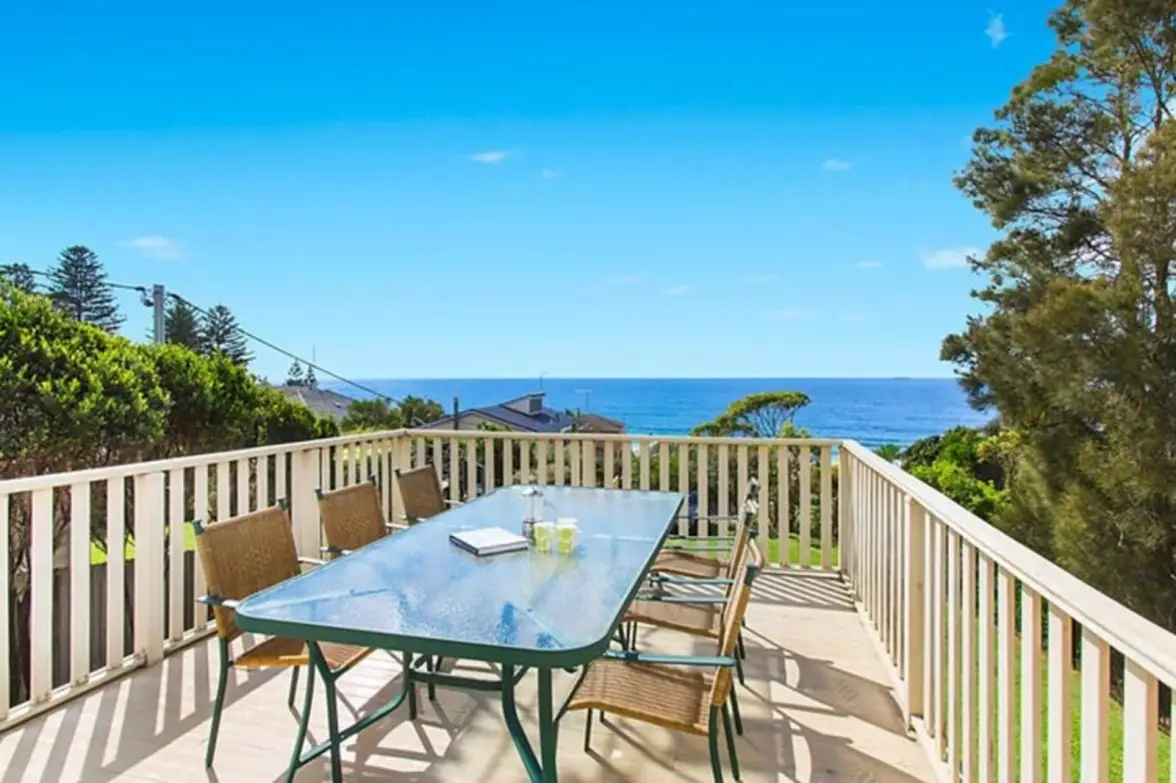 555 Lawrence Hargrave Drive, Wombarra Sold by Sydney Sotheby's International Realty - image 1