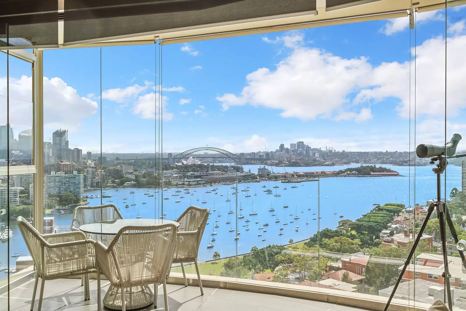 13/75 Darling Point Road, Darling Point Sold by Sydney Sotheby's International Realty - image 1