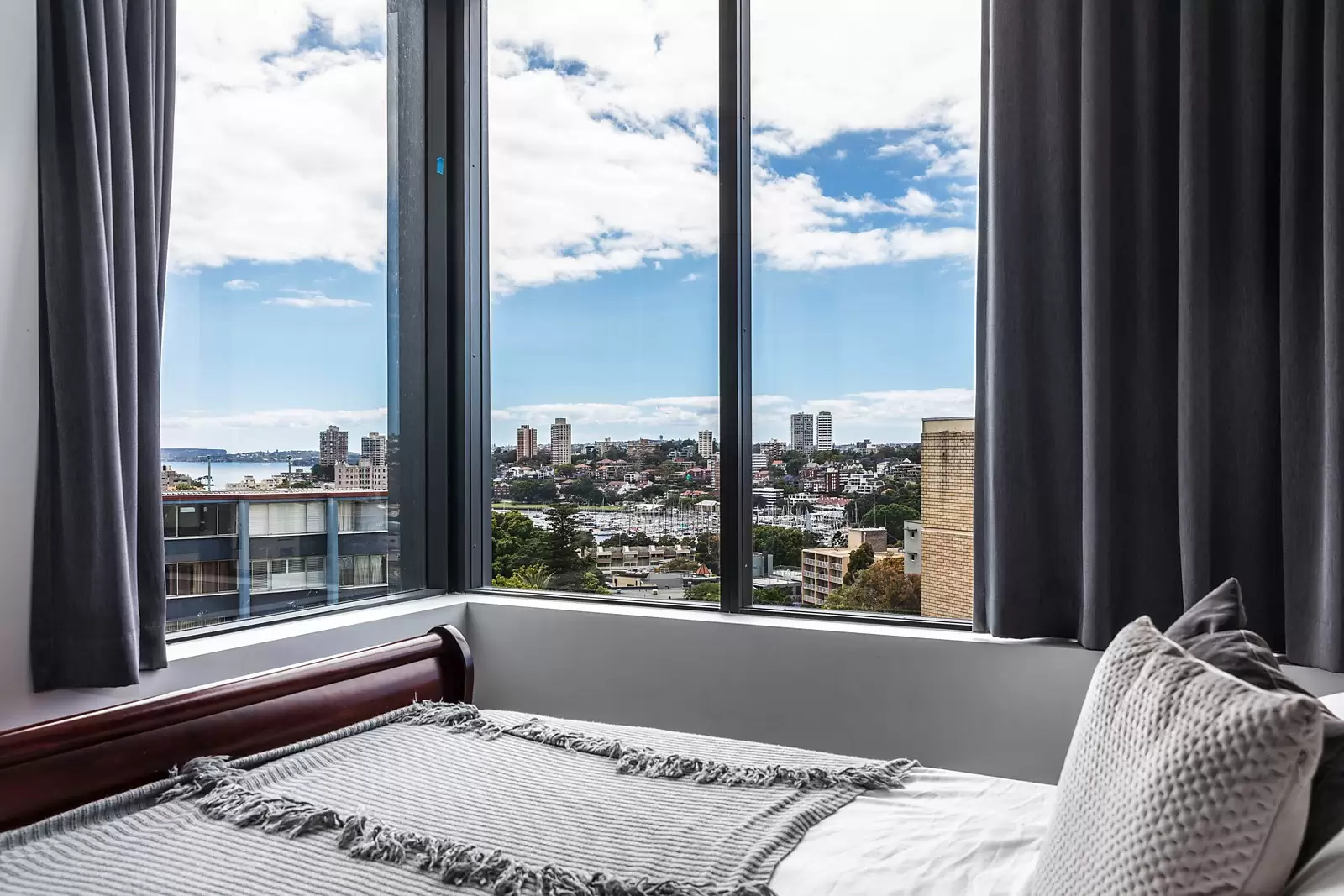 702/37 Bayswater Road, Potts Point Sold by Sydney Sotheby's International Realty - image 1