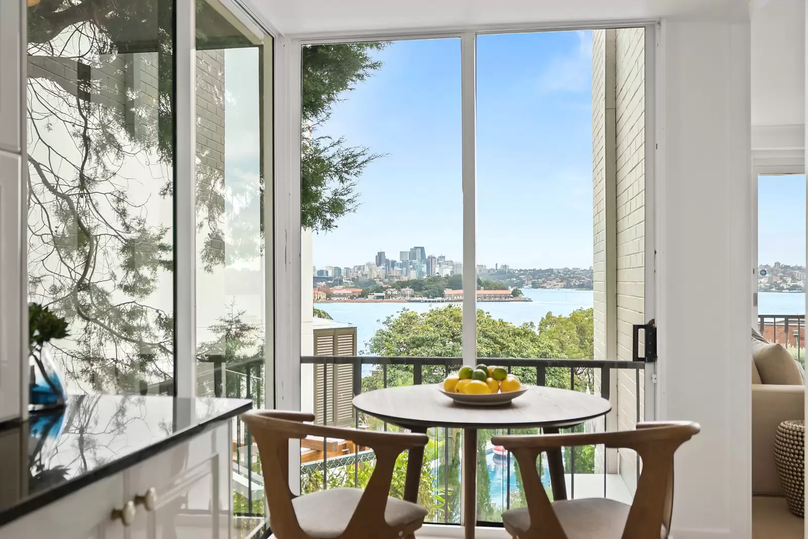 7/15 Thornton Street, Darling Point Sold by Sydney Sotheby's International Realty - image 1
