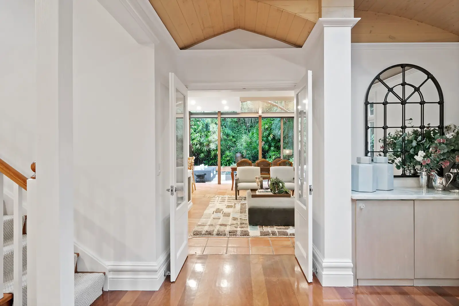 42 Bunyula Road, Bellevue Hill Sold by Sydney Sotheby's International Realty - image 2