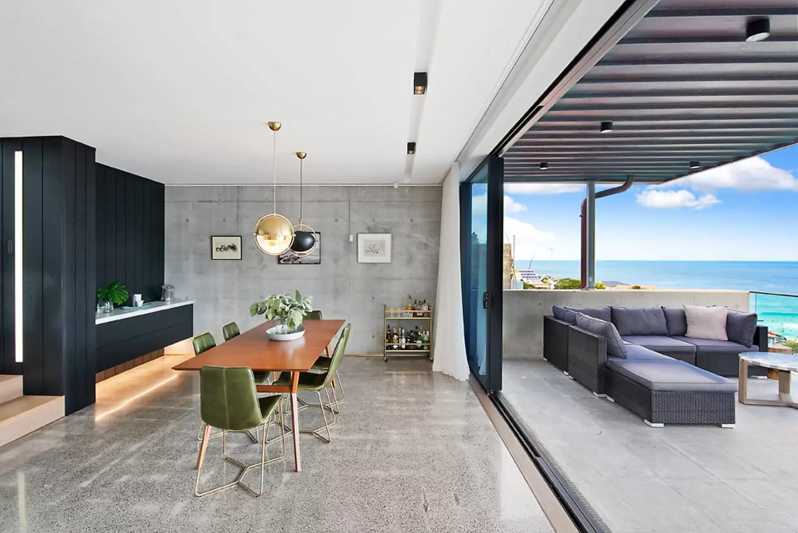 8 Wonderland Avenue, Tamarama Sold by Sydney Sotheby's International Realty - image 10