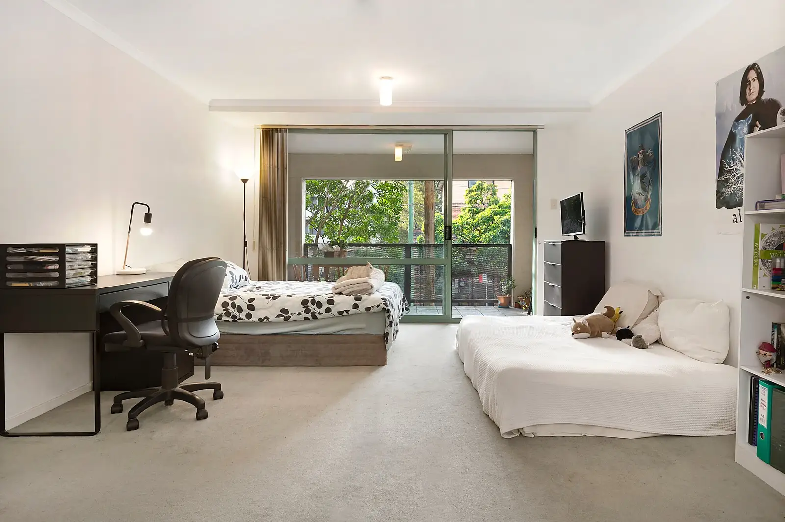 33/155 Missenden Road, Newtown Sold by Sydney Sotheby's International Realty - image 2