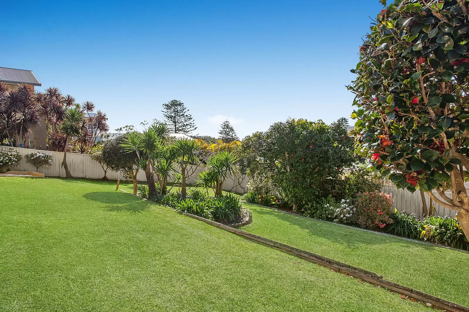 Magnolia, Wamberal Sold by Sydney Sotheby's International Realty - image 17