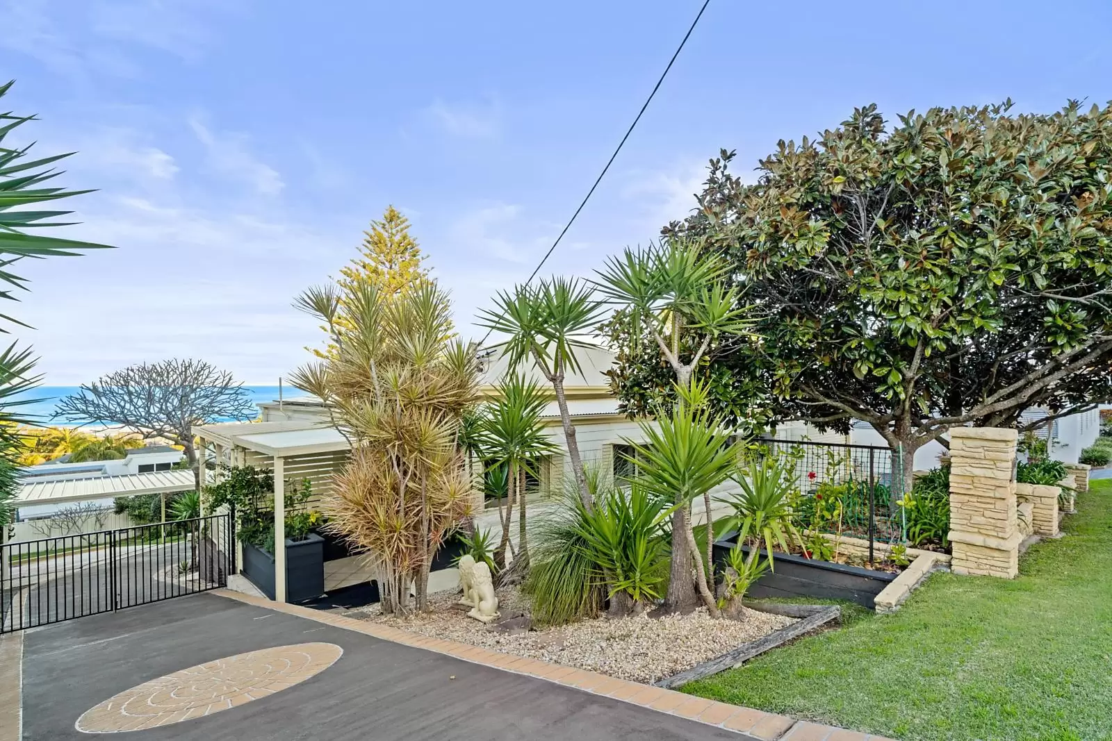 Magnolia, Wamberal Sold by Sydney Sotheby's International Realty - image 18