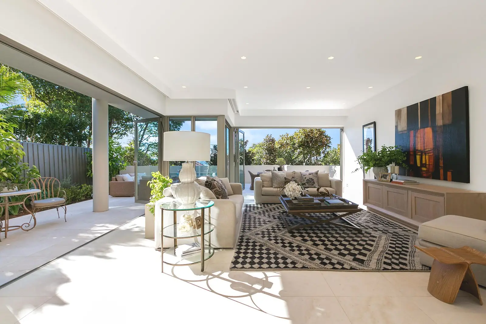 1/14 Benelong Crescent, Bellevue Hill Sold by Sydney Sotheby's International Realty - image 1