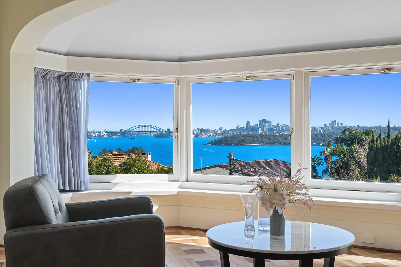 20 New South Head Road, Vaucluse Sold by Sydney Sotheby's International Realty - image 1