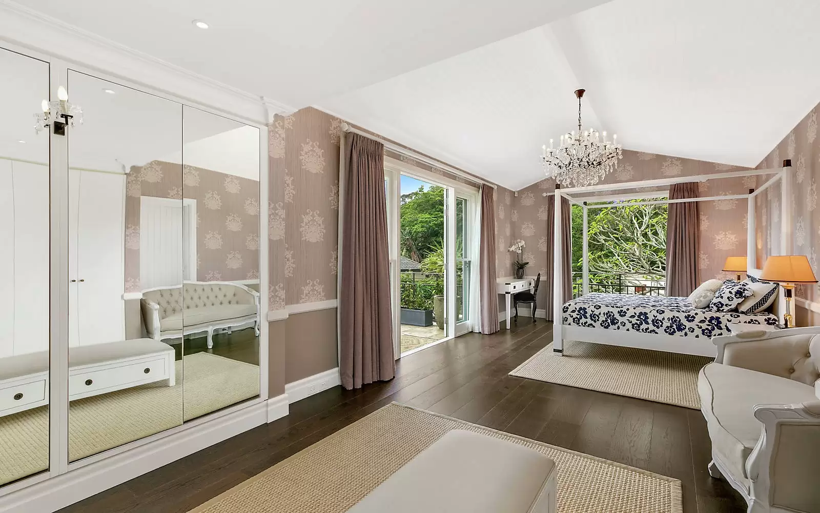 51 Olola Avenue, Vaucluse Sold by Sydney Sotheby's International Realty - image 1
