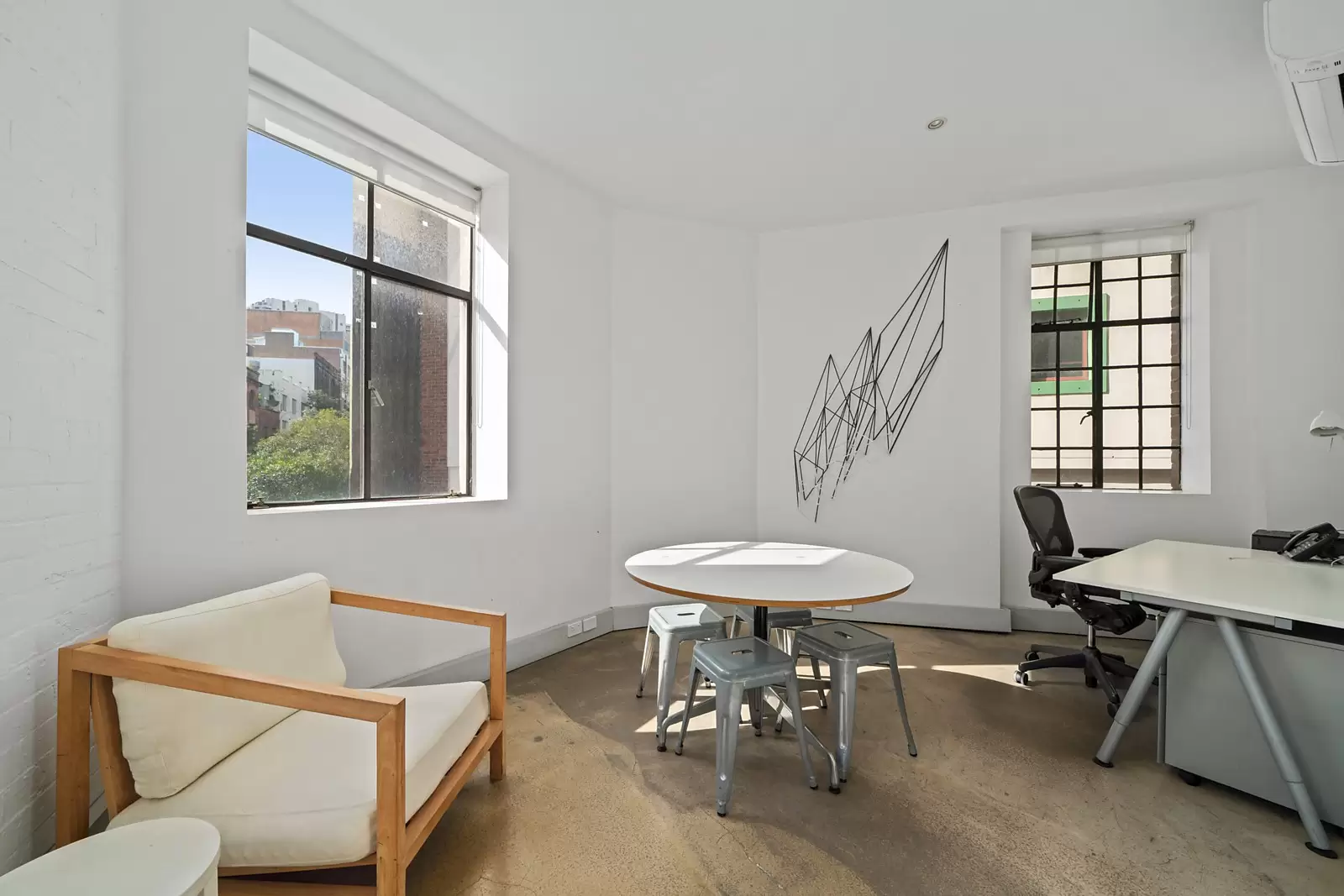 2/46-54 Foster Street, Surry Hills Sold by Sydney Sotheby's International Realty - image 4
