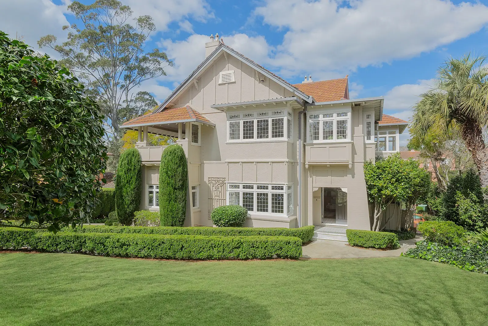 11 Lynwood Avenue, Killara Sold by Sydney Sotheby's International Realty - image 1