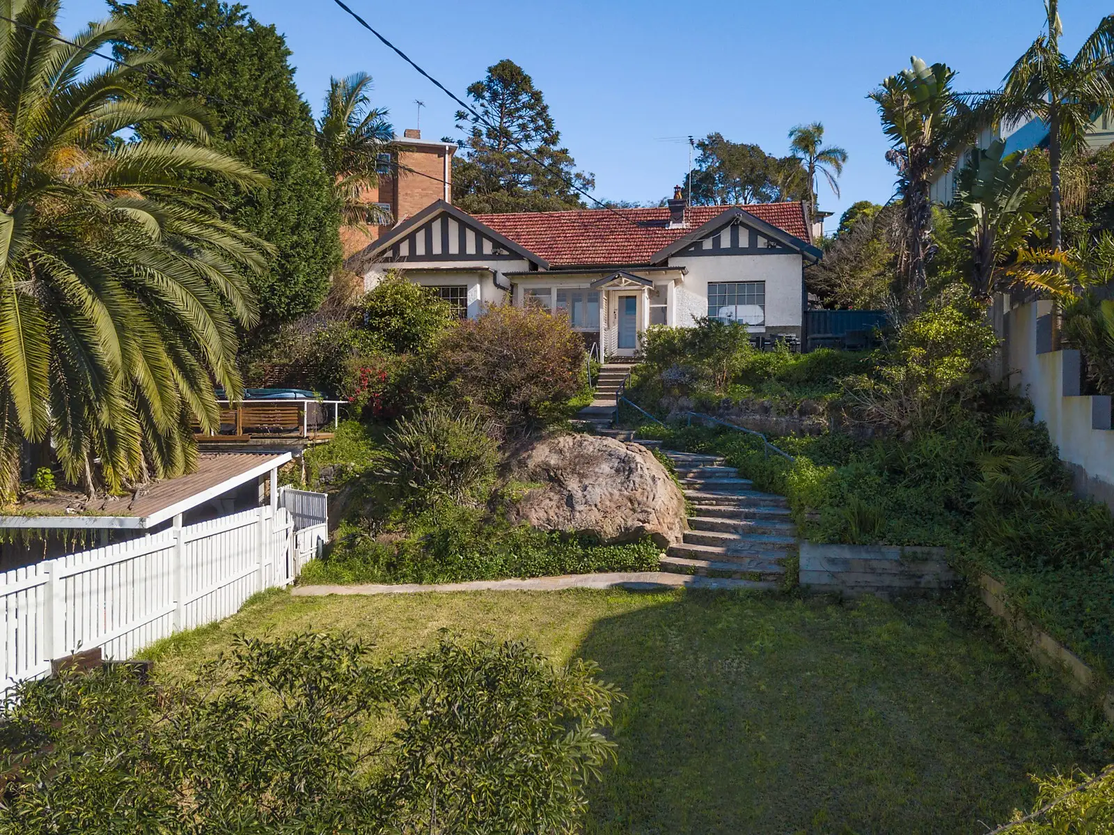 Photo #2: 86 Old South Head Road, Vaucluse - Sold by Sydney Sotheby's International Realty