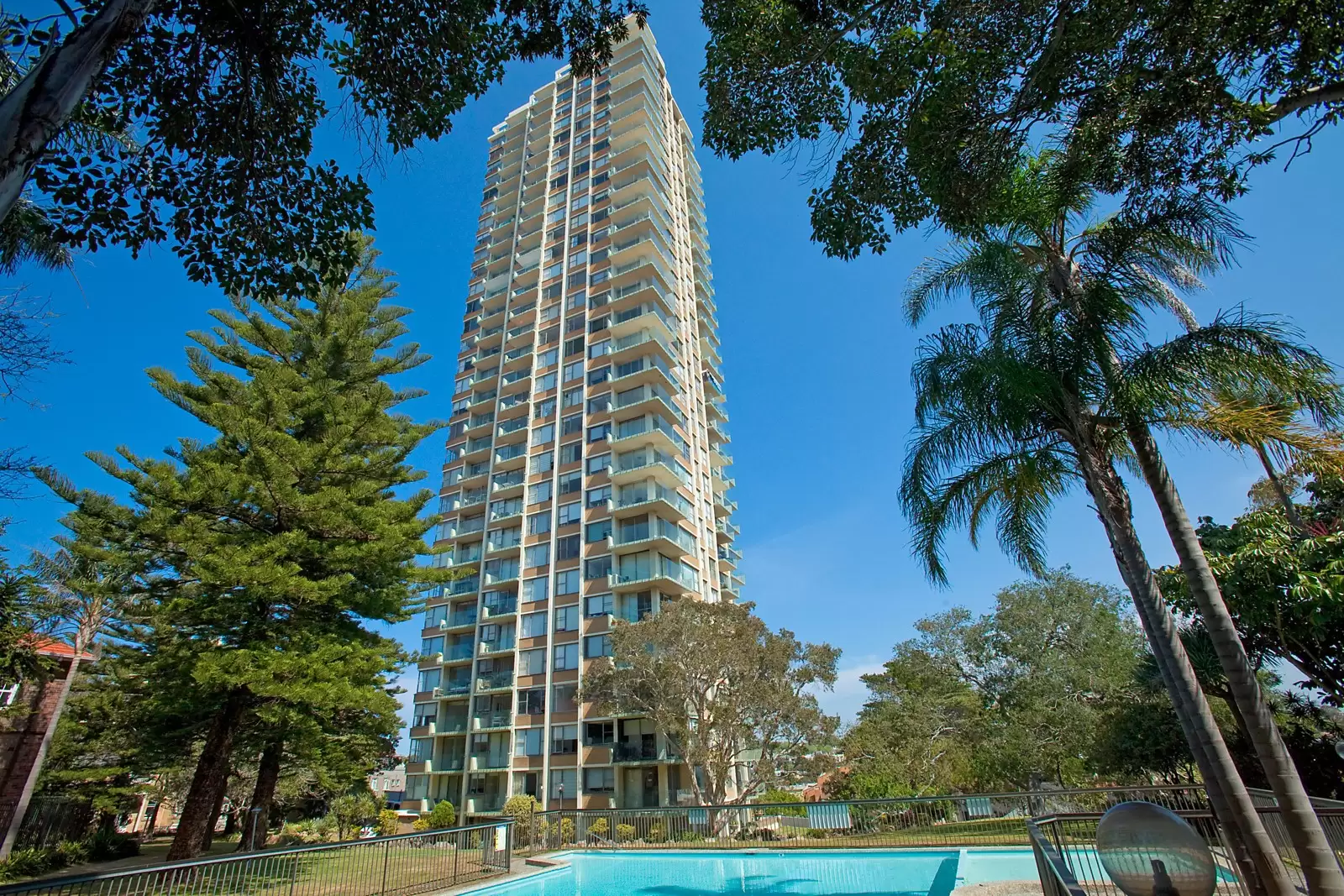 Photo #15: 18F/3 Darling Point Road, Darling Point - Sold by Sydney Sotheby's International Realty