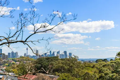 2/220 Victoria Road, Bellevue Hill Leased by Sydney Sotheby's International Realty