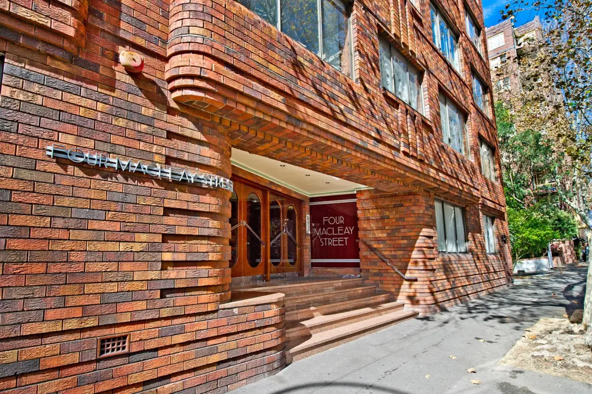 12/4 Macleay Street, Potts Point Sold by Sydney Sotheby's International Realty - image 2