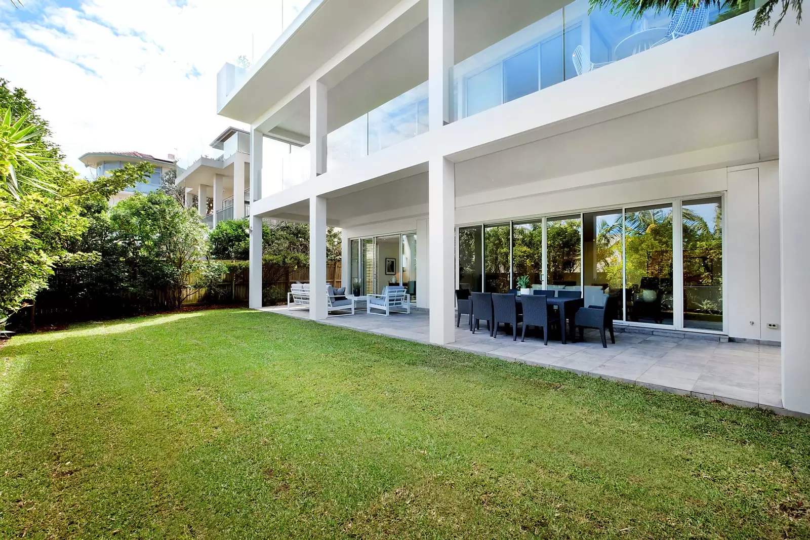 4 Loombah Road, Dover Heights Sold by Sydney Sotheby's International Realty - image 1