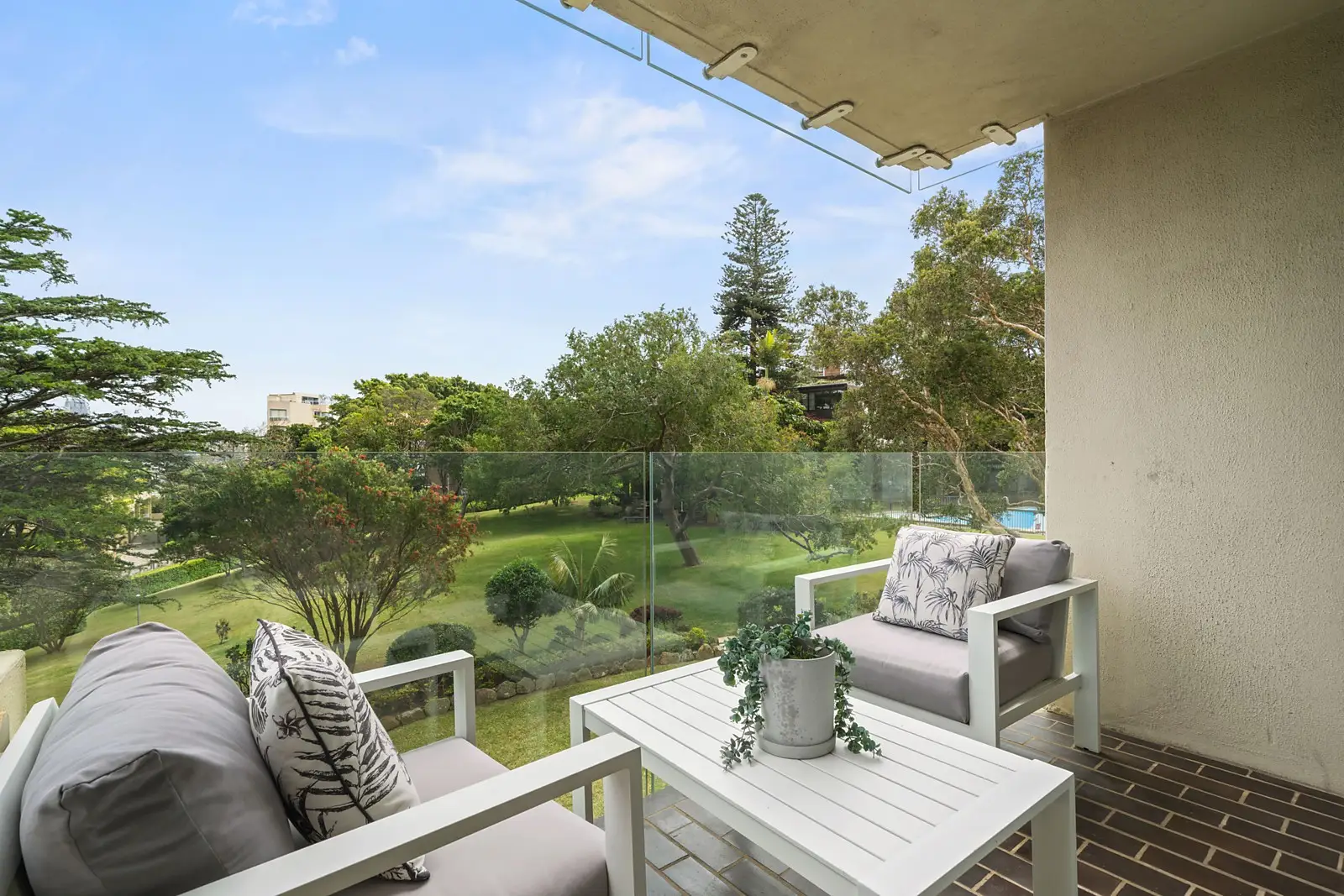 2B/3 Darling Point Road, Darling Point Sold by Sydney Sotheby's International Realty - image 2