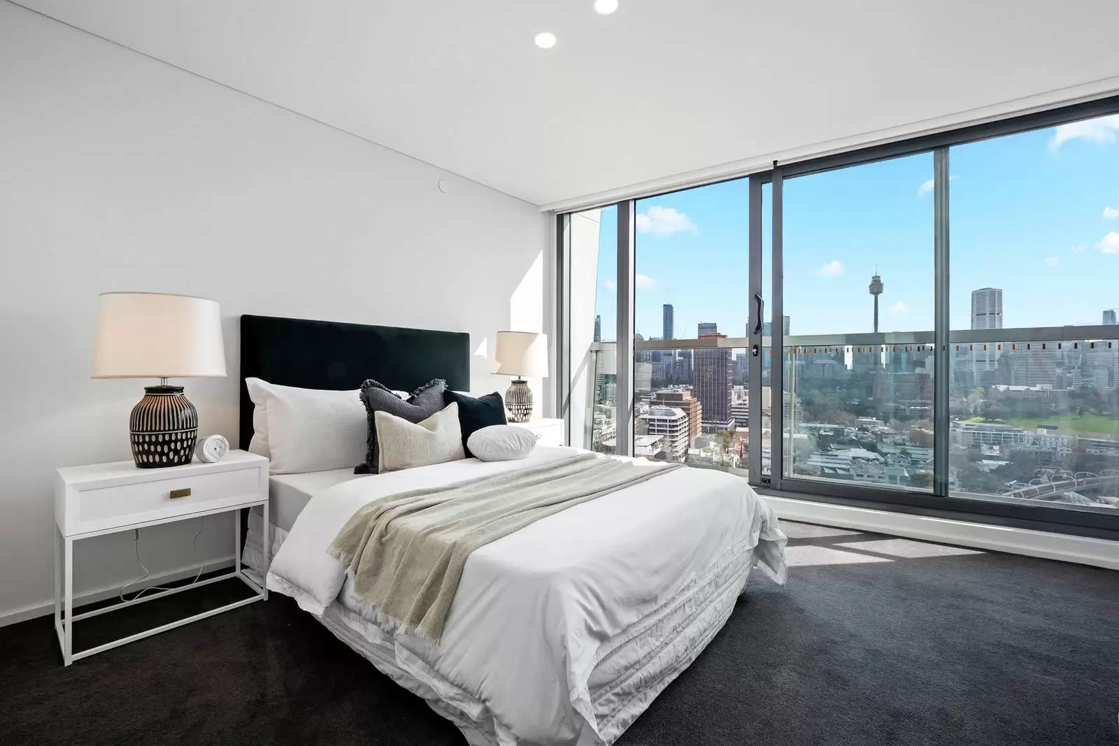 1701/226 Victoria Street, Potts Point Leased by Sydney Sotheby's International Realty - image 4