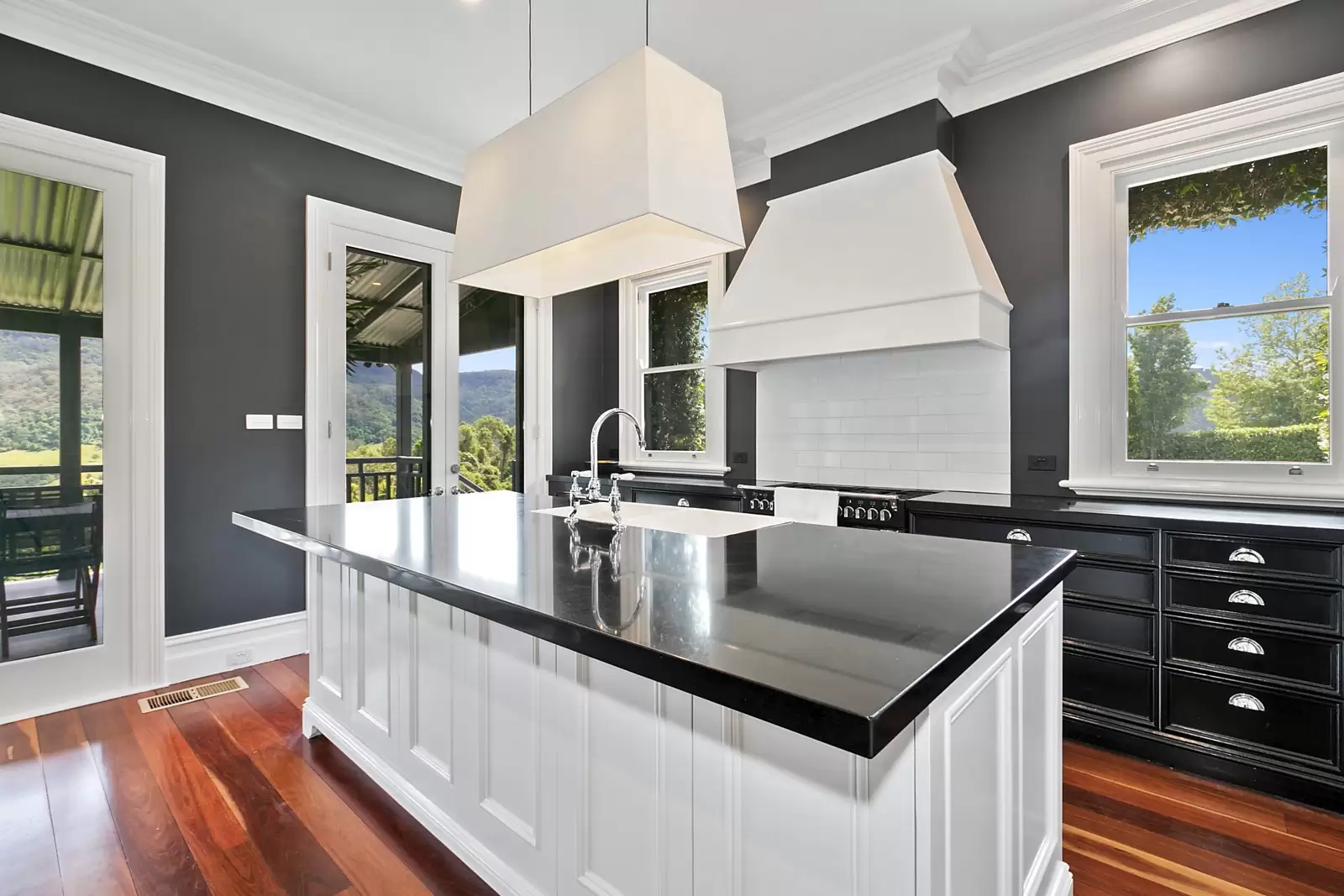 Berry Sold by Sydney Sotheby's International Realty - image 8