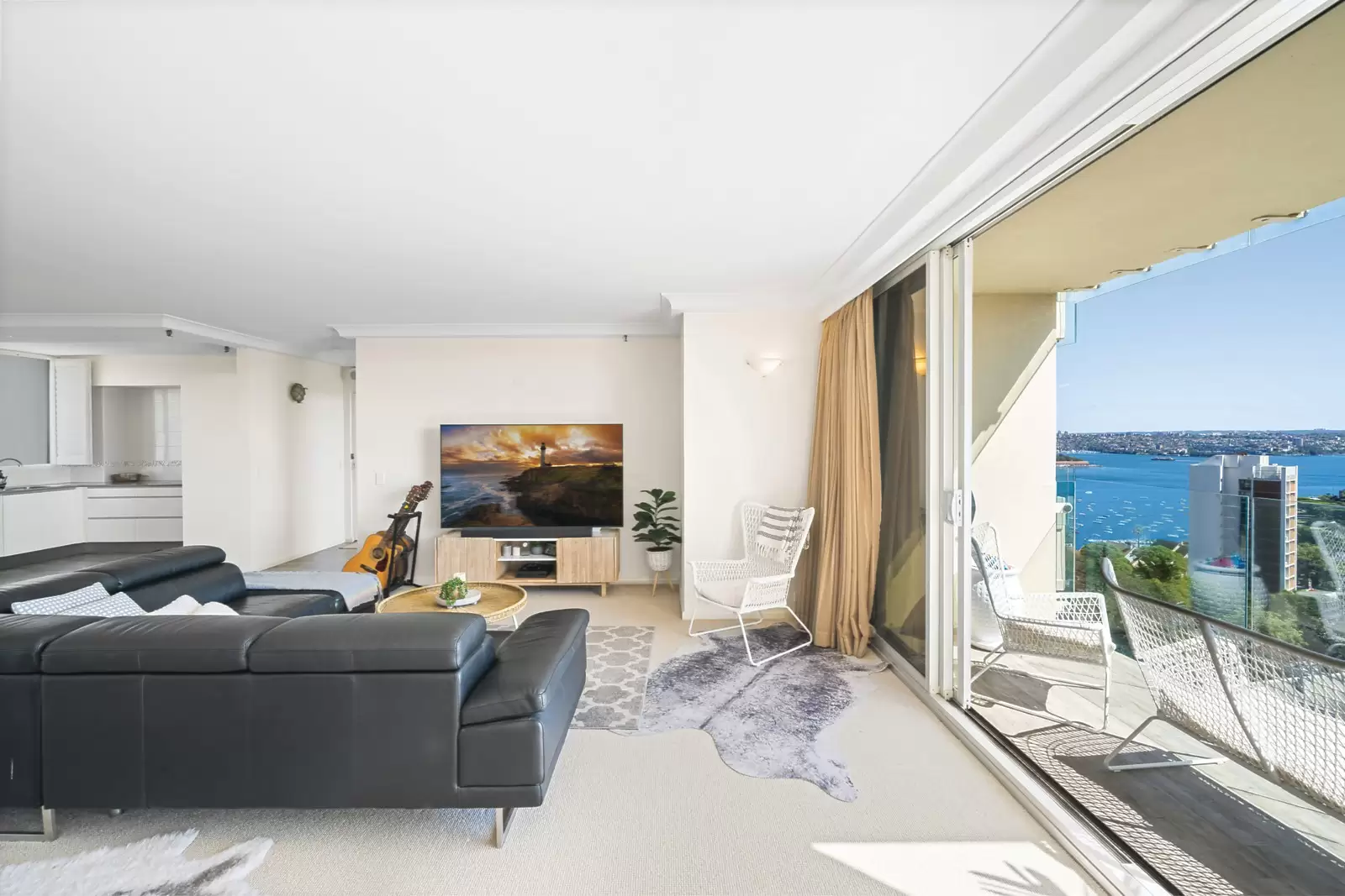 18G/3 Darling Point Road, Darling Point Sold by Sydney Sotheby's International Realty - image 4