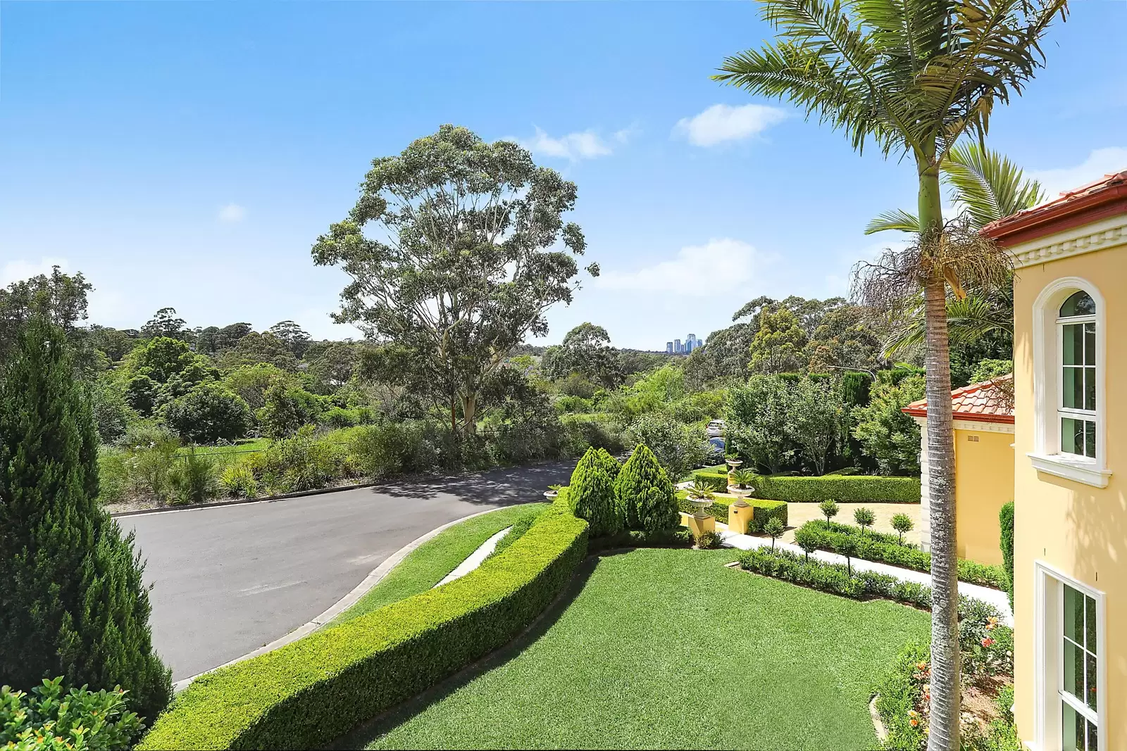 8 Squadron Court, Lindfield Sold by Sydney Sotheby's International Realty - image 16