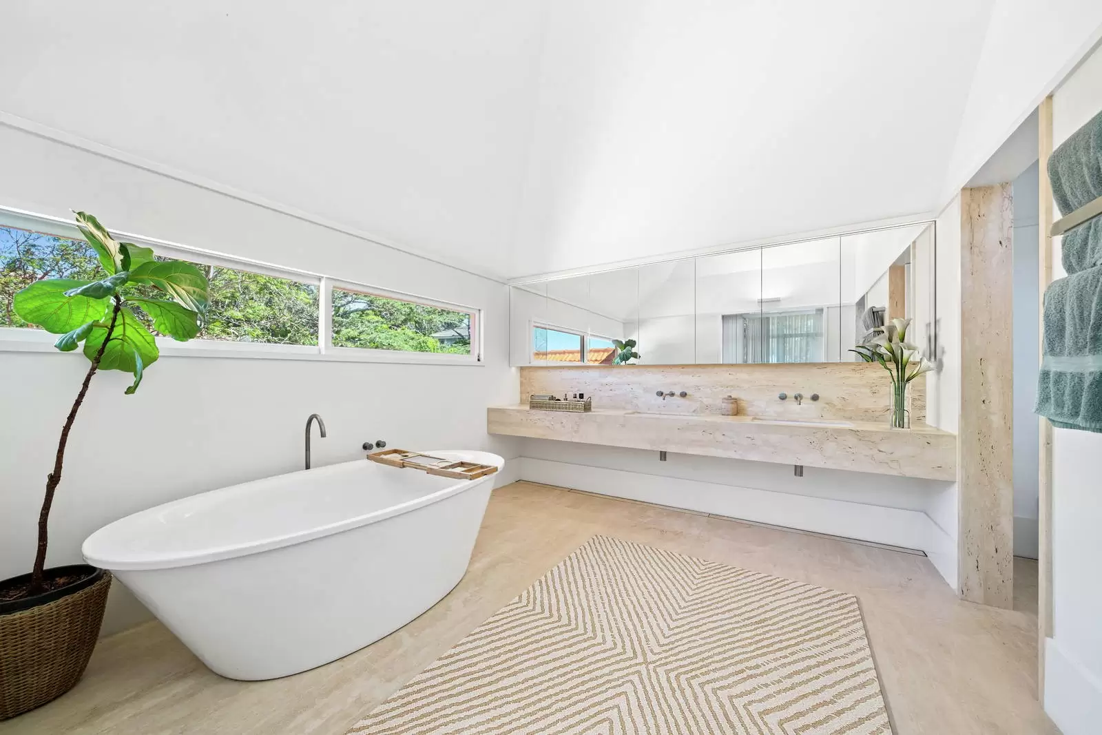 29 Wentworth Rd, Vaucluse Leased by Sydney Sotheby's International Realty - image 7