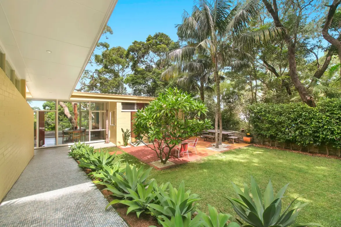 23 Cynthea Road, Palm Beach Sold by Sydney Sotheby's International Realty - image 2