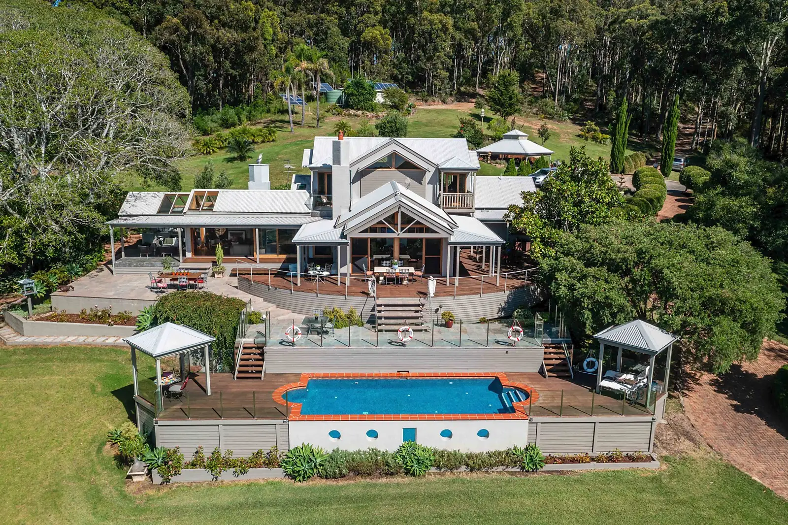 Snapper Point, Batemans Bay For Sale by Sydney Sotheby's International Realty - image 1