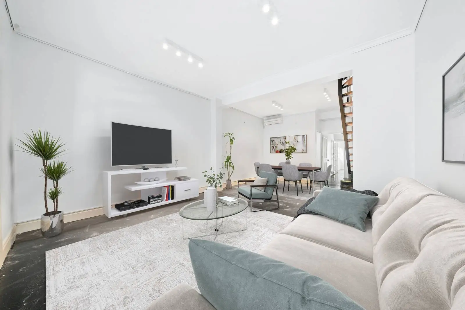 34 Buckingham St, Surry Hills Leased by Sydney Sotheby's International Realty - image 1