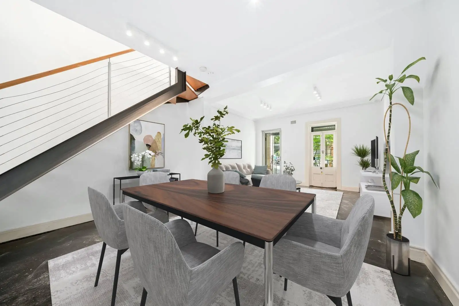 34 Buckingham St, Surry Hills Leased by Sydney Sotheby's International Realty - image 2