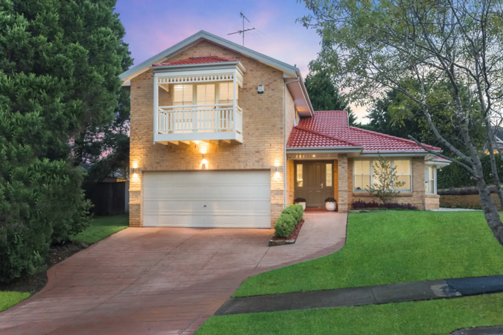 3 Clifton Place, Cherrybrook Sold by Sydney Sotheby's International Realty - image 2