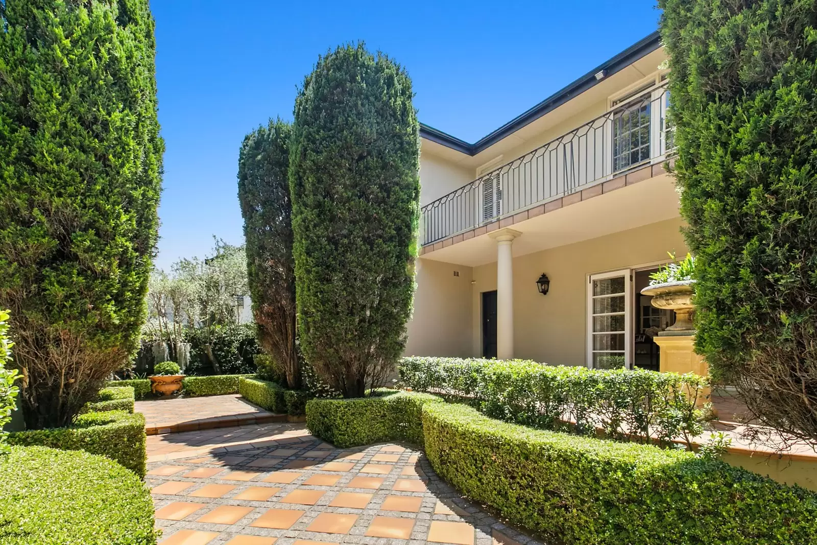 59 Captain Pipers Road, Vaucluse Sold by Sydney Sotheby's International Realty - image 1